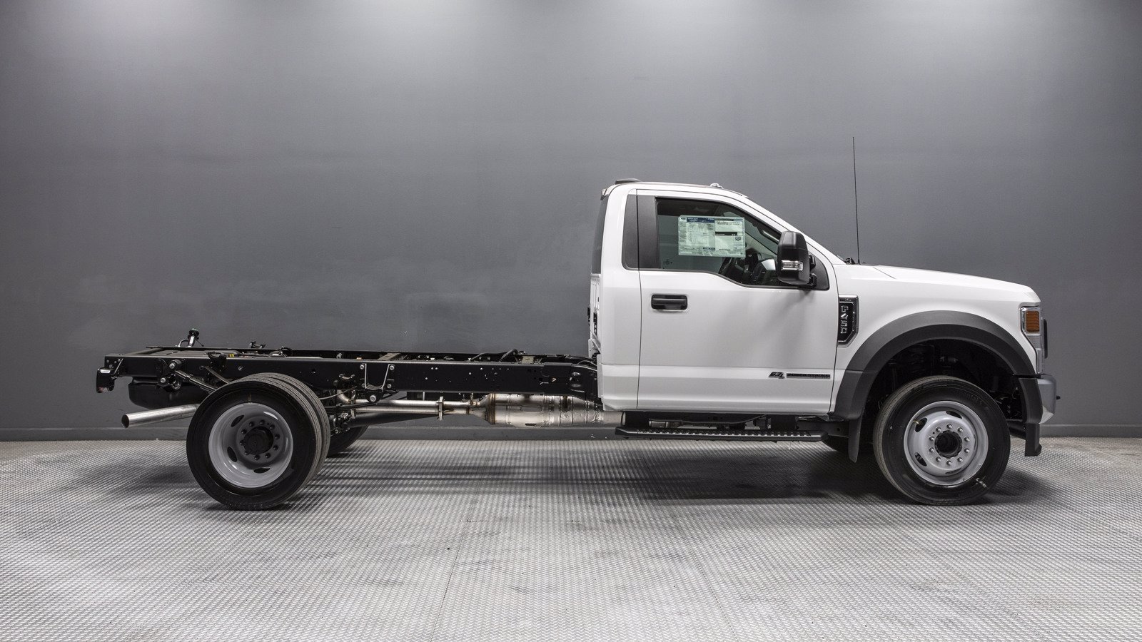 New 2020 Ford Super Duty F-450 DRW XL Regular Cab Chassis-Cab in ...