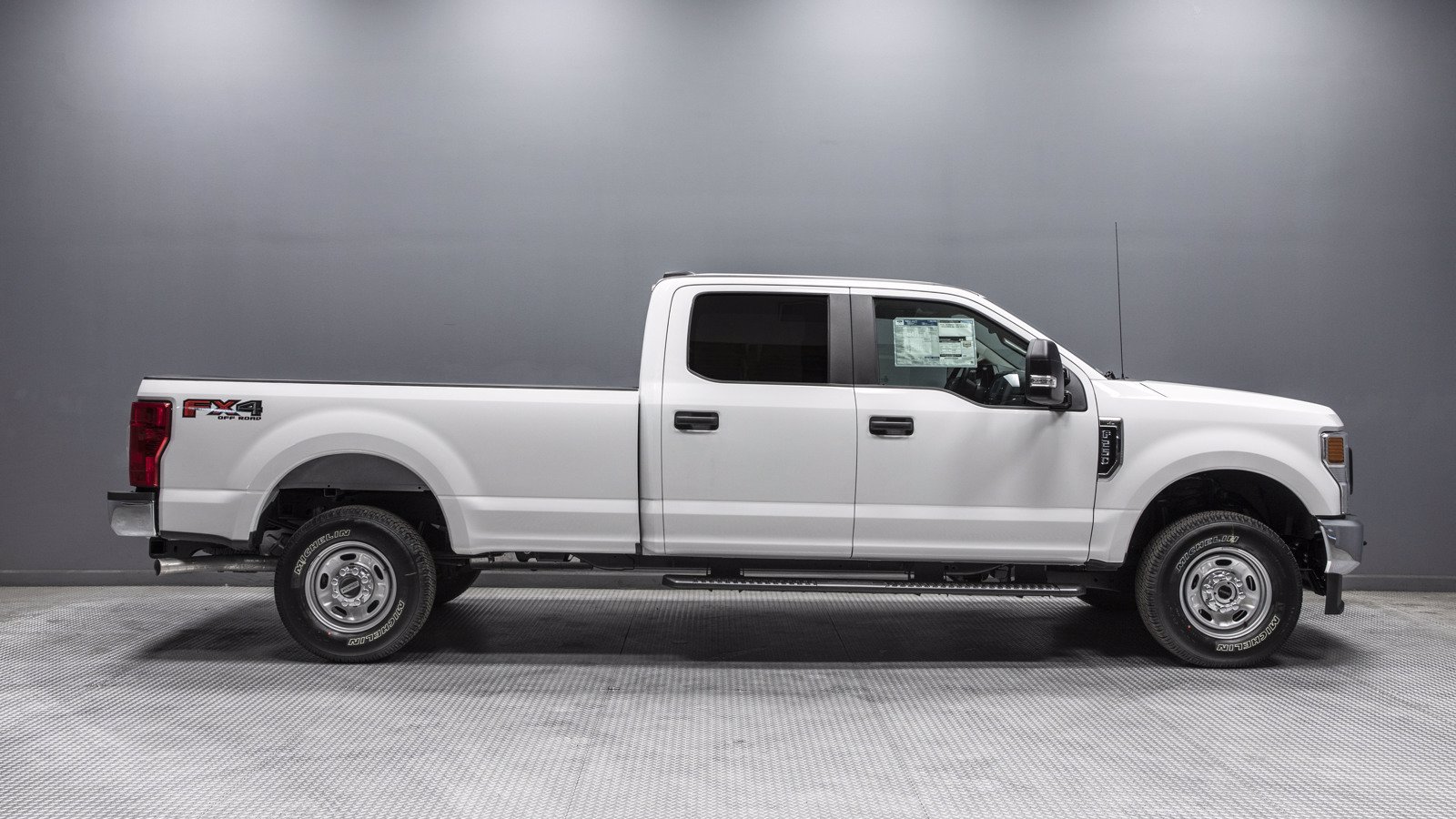 New 2020 Ford Super Duty F250 SRW XL Crew Cab Pickup in Redlands